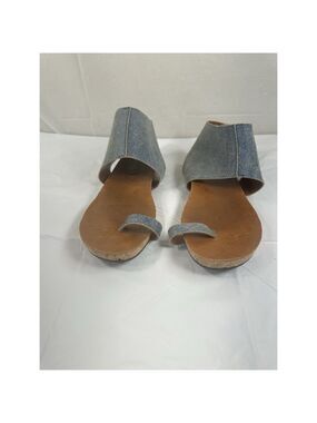 Novecento blue leather ankle wrap toe strap sandal size 9